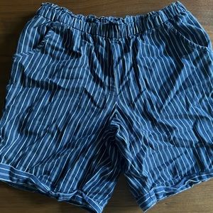 Pinstriped shorts. Youth 11/12
